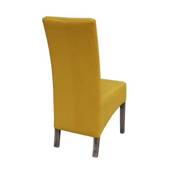 Krzesło żółte na drewnianych nogach Skośne