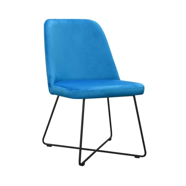 Niebieskie krzesło tapicerowane do jadalni na czarnych nogach Jennifer Cross