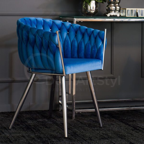 Nowoczesny fotel welurowy przeplatany na srebrnych metalowych nogach niebieski Larissa Silver