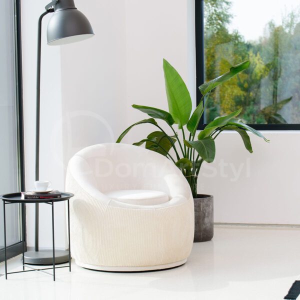 White lounge chair for Aruba living room