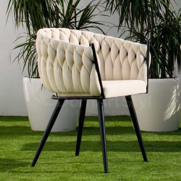 Biały fotel tapicerowany do ogrodu metalowy Larissa Outdoor