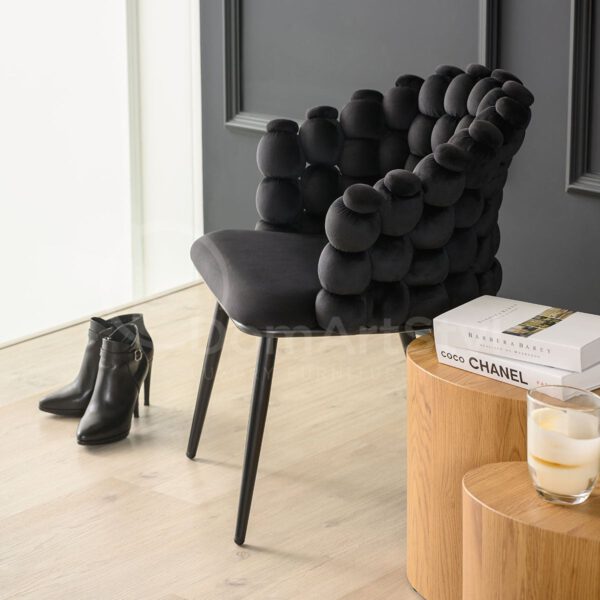 Stylowe krzesło welurowe do salonu Celestia Black