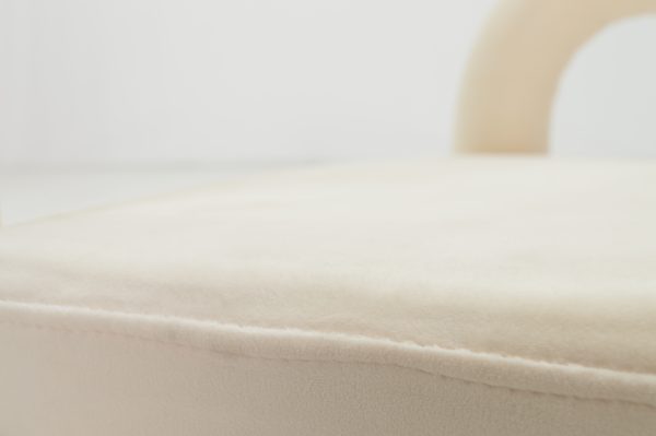 Aura Chair