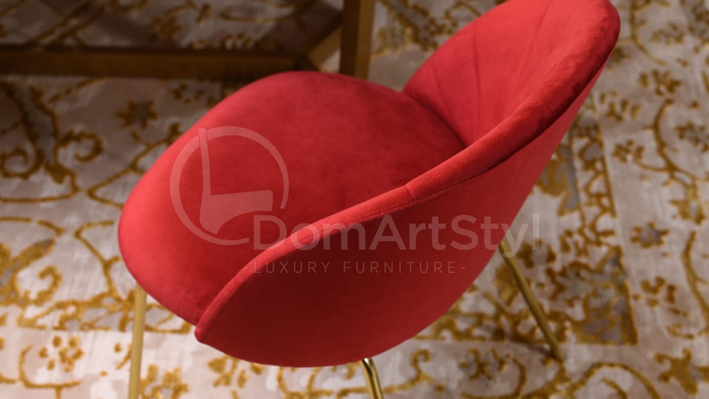 Welurowe krzesło czerwone